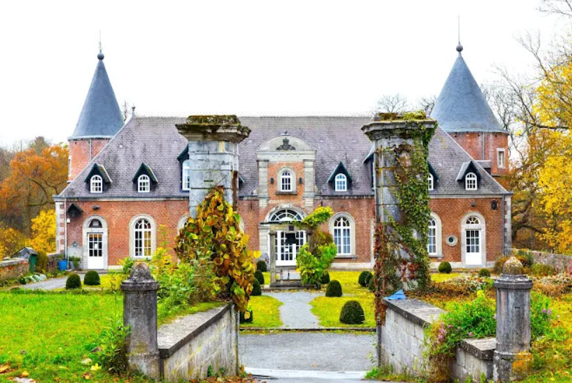 Château et parcs de Beauraing, Belgium